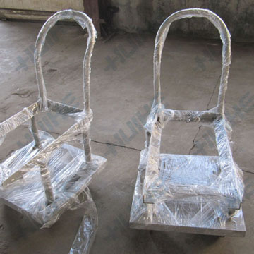 �����С��܇