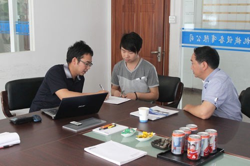 ���հ��c����偿͑�(h��)�c�ݺϹ��̎�ǢՄ�F(xi��n)��(ch��ng)2